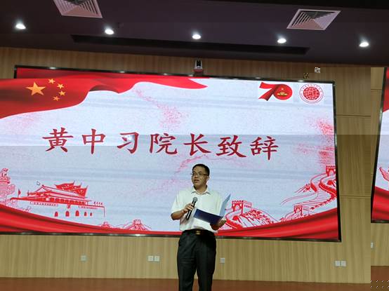 說明: C:\Documents and Settings\Administrator\桌面\錄制征文合唱\頒獎照片\3cb7c68530086b43037dd83b5844b7a.jpg